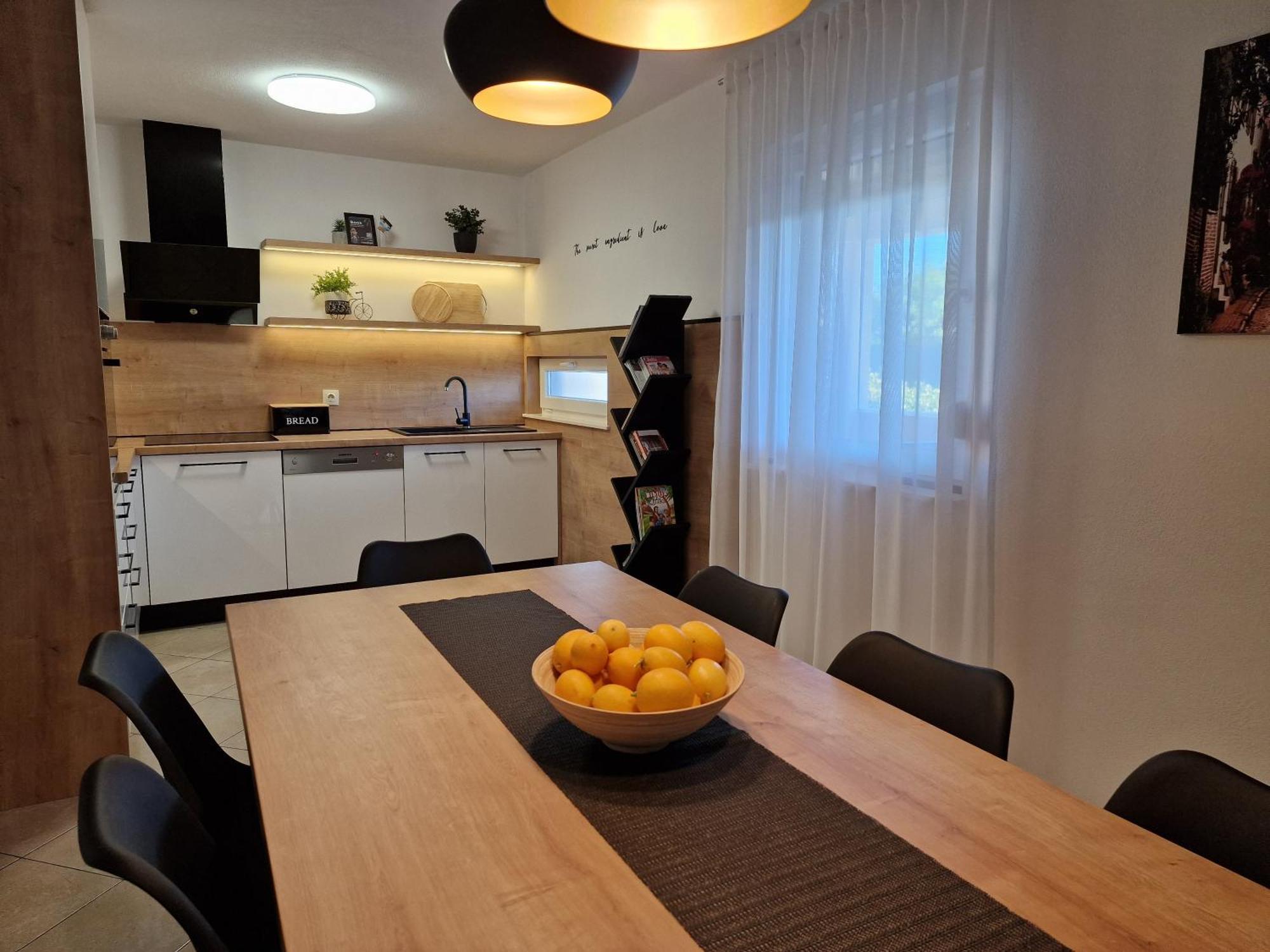 Beautiful Holiday Home "Villa Luka" Каштель-Штафилич Экстерьер фото