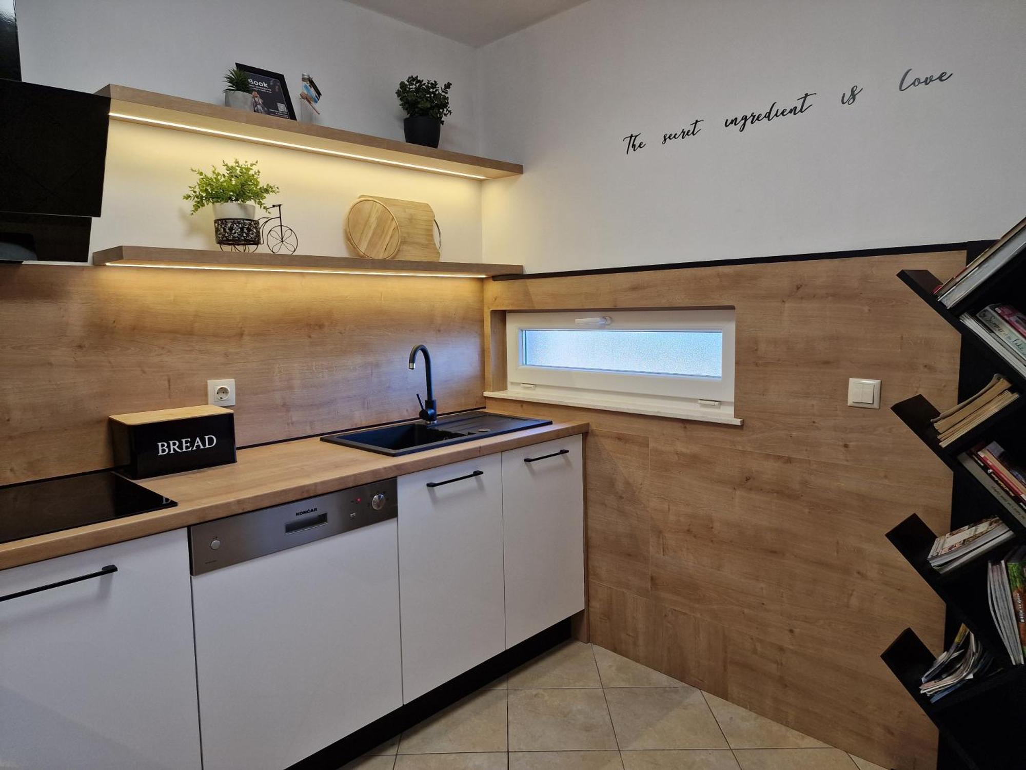 Beautiful Holiday Home "Villa Luka" Каштель-Штафилич Экстерьер фото